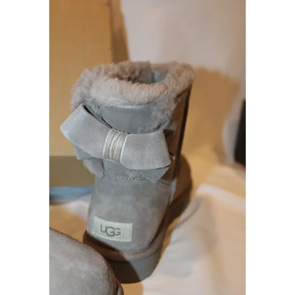 NIB UGG WOMEN'S CLASSIC BAILEY BOW HERITAGE SUEDE SHEARLING BOW BOOTS‎ GRAY